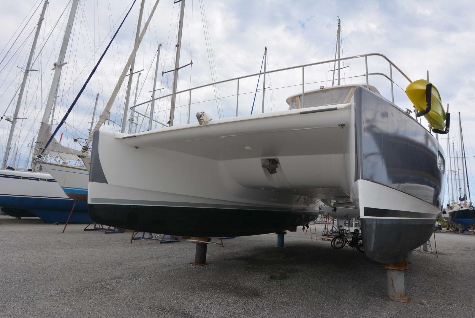 leopard 47 power cruiser