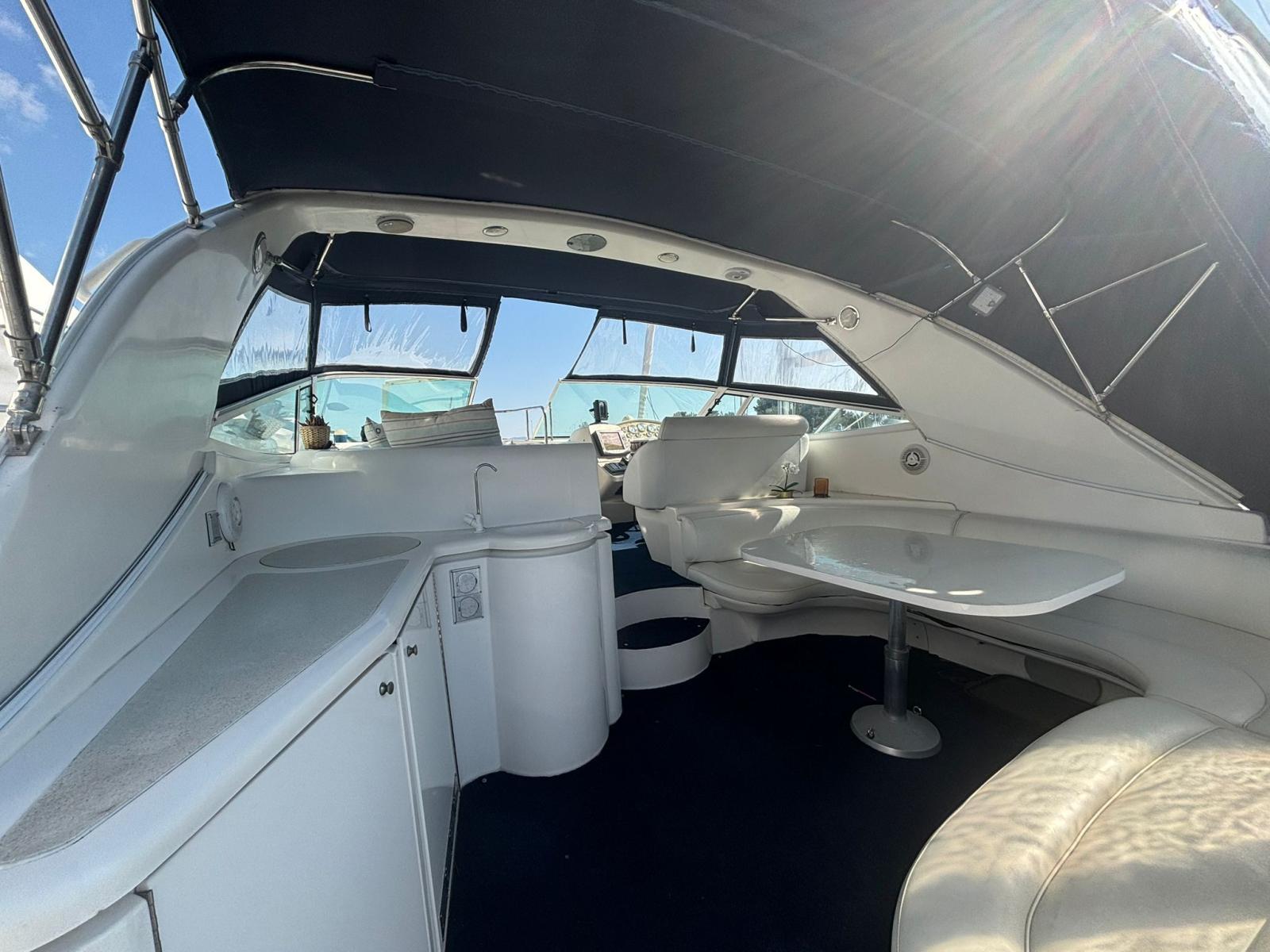 cruisers yachts 4270