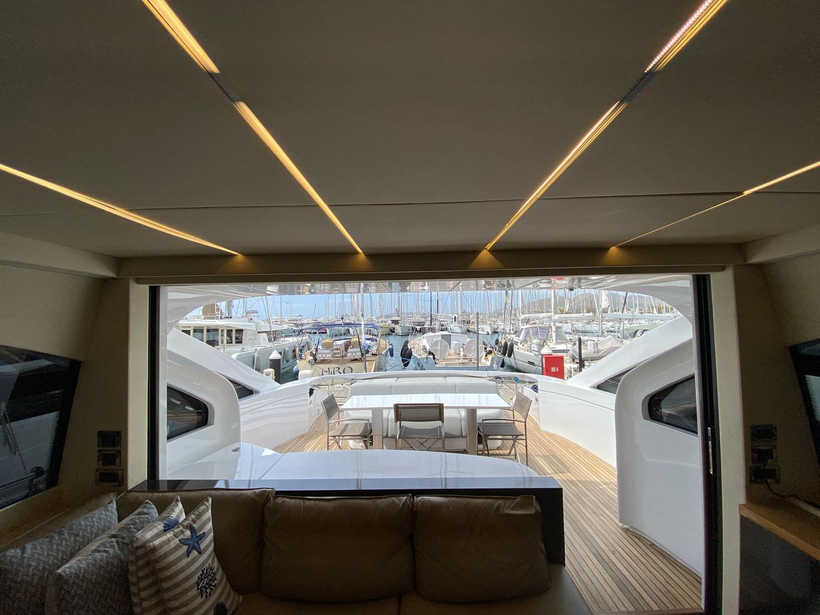 pershing 70