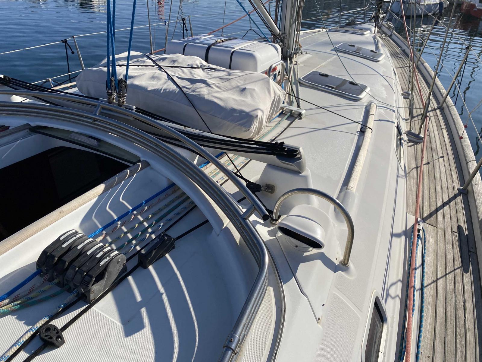 beneteau Oceanis 411 celebration performance