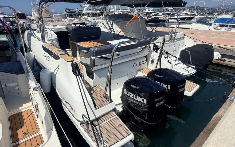 beneteau Flyer 8.8 sundeck