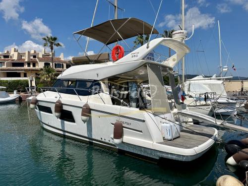 Jeanneau prestige 350 fly