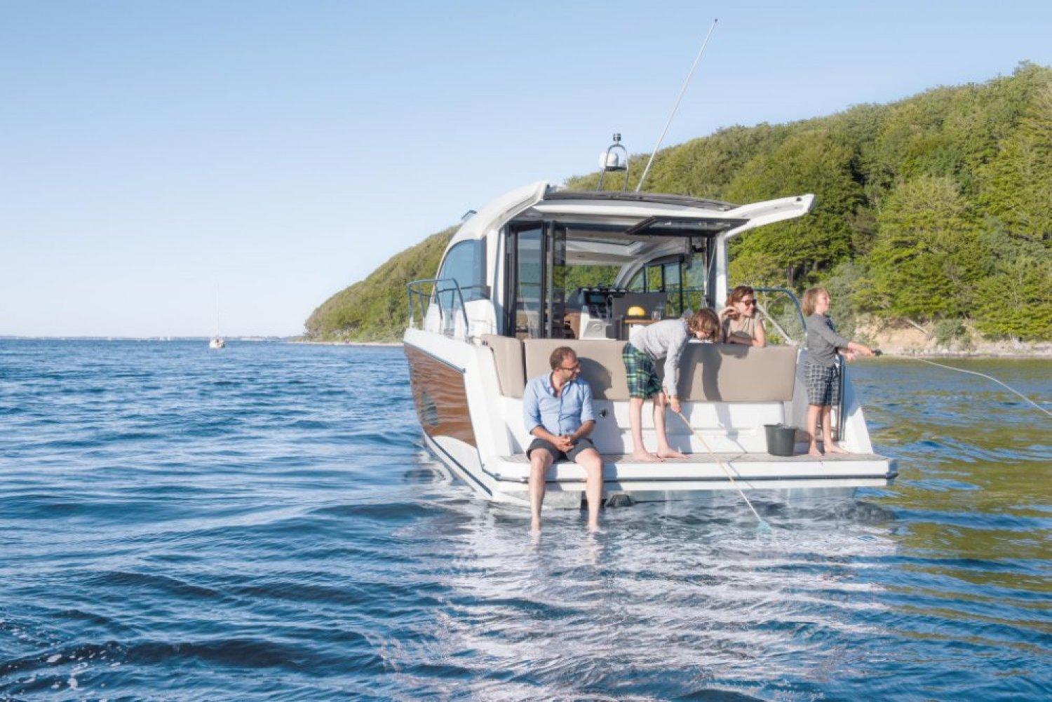 sealine C335