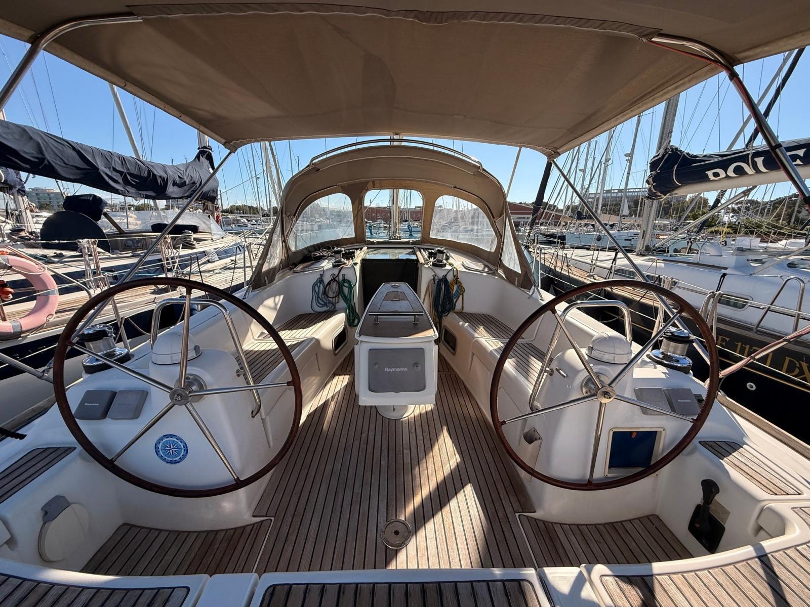 beneteau Oceanis 43