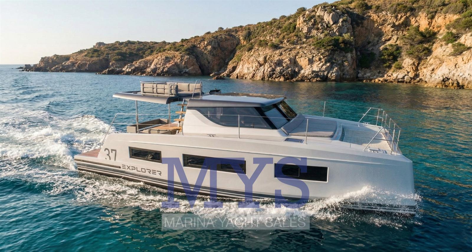 aventura 37 explorer sedan