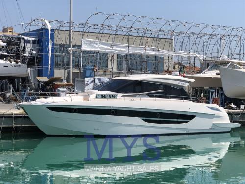 Cayman yachts s520 new