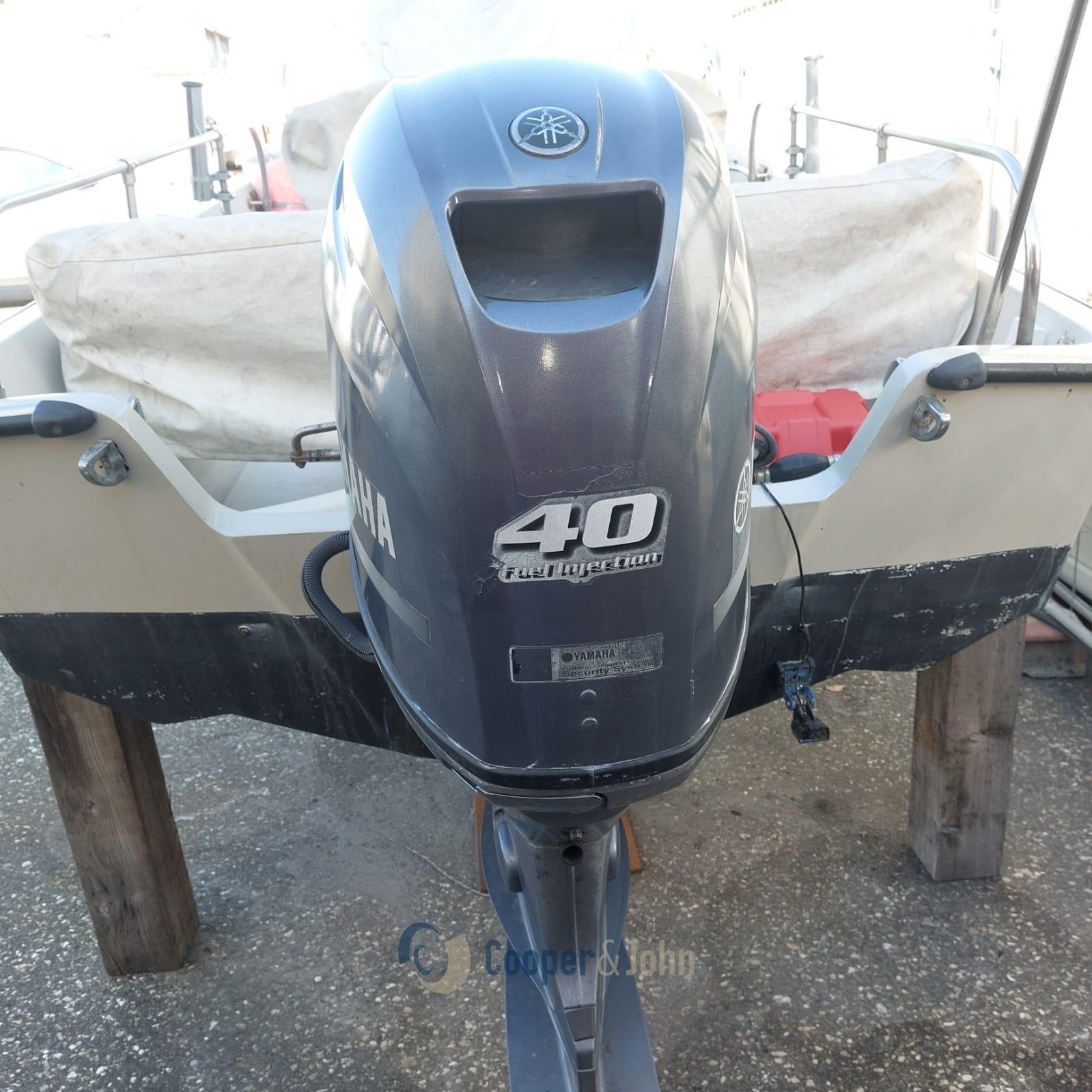 boston whaler 17 montauk