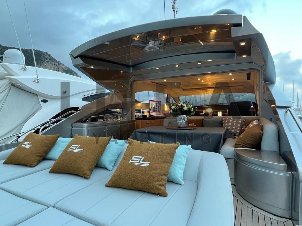 pershing Pershing 64'