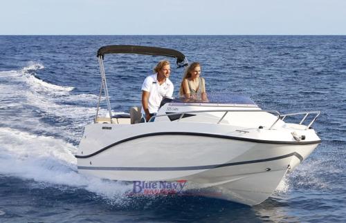 Quicksilver 505 cabin