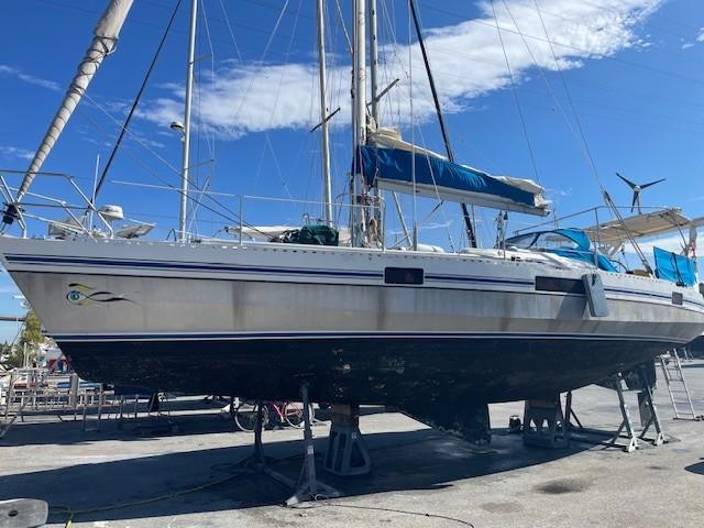 alubat Ovni 41 di aluminium