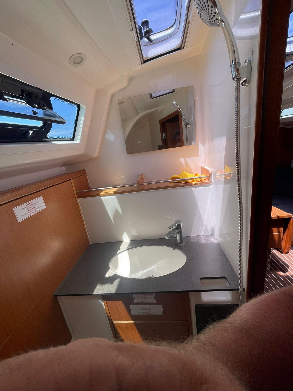 bavaria yachts 37 cruiser