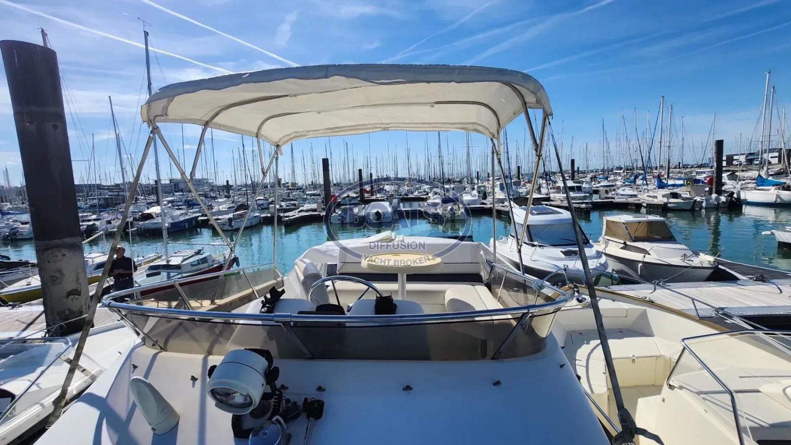 carver usa Carver 26 command bridge