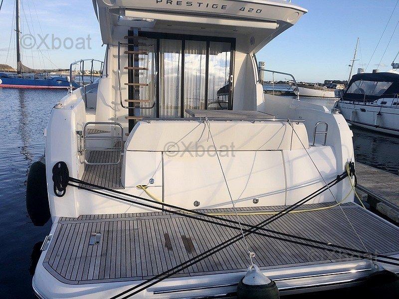 jeanneau Prestige 420 fly