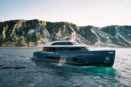 Azimut magellano 25 metri