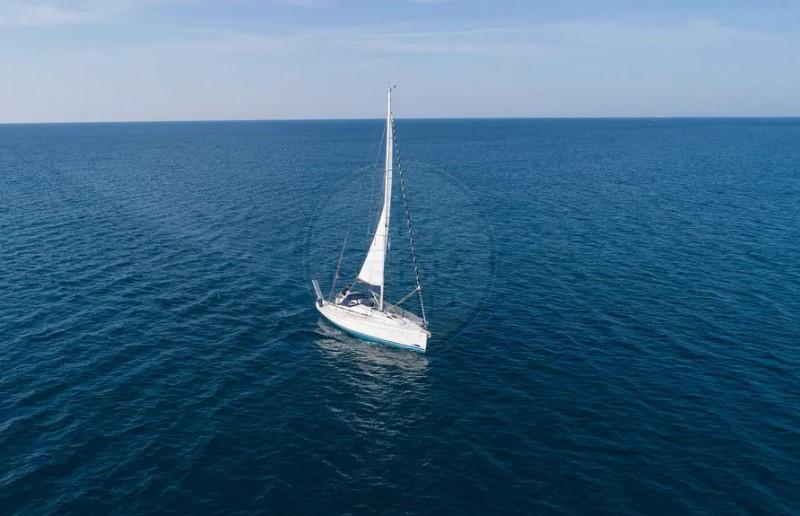 bavaria yachts 38 match