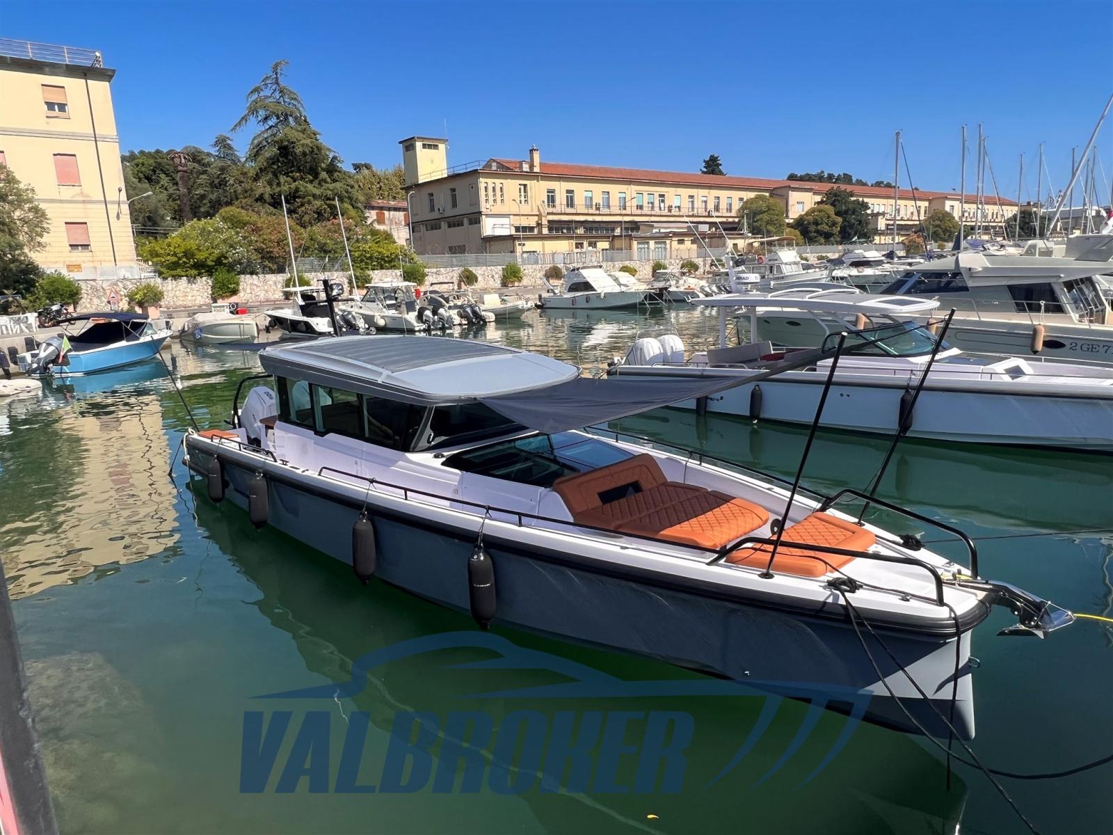 axopar 37 xc cross cabin