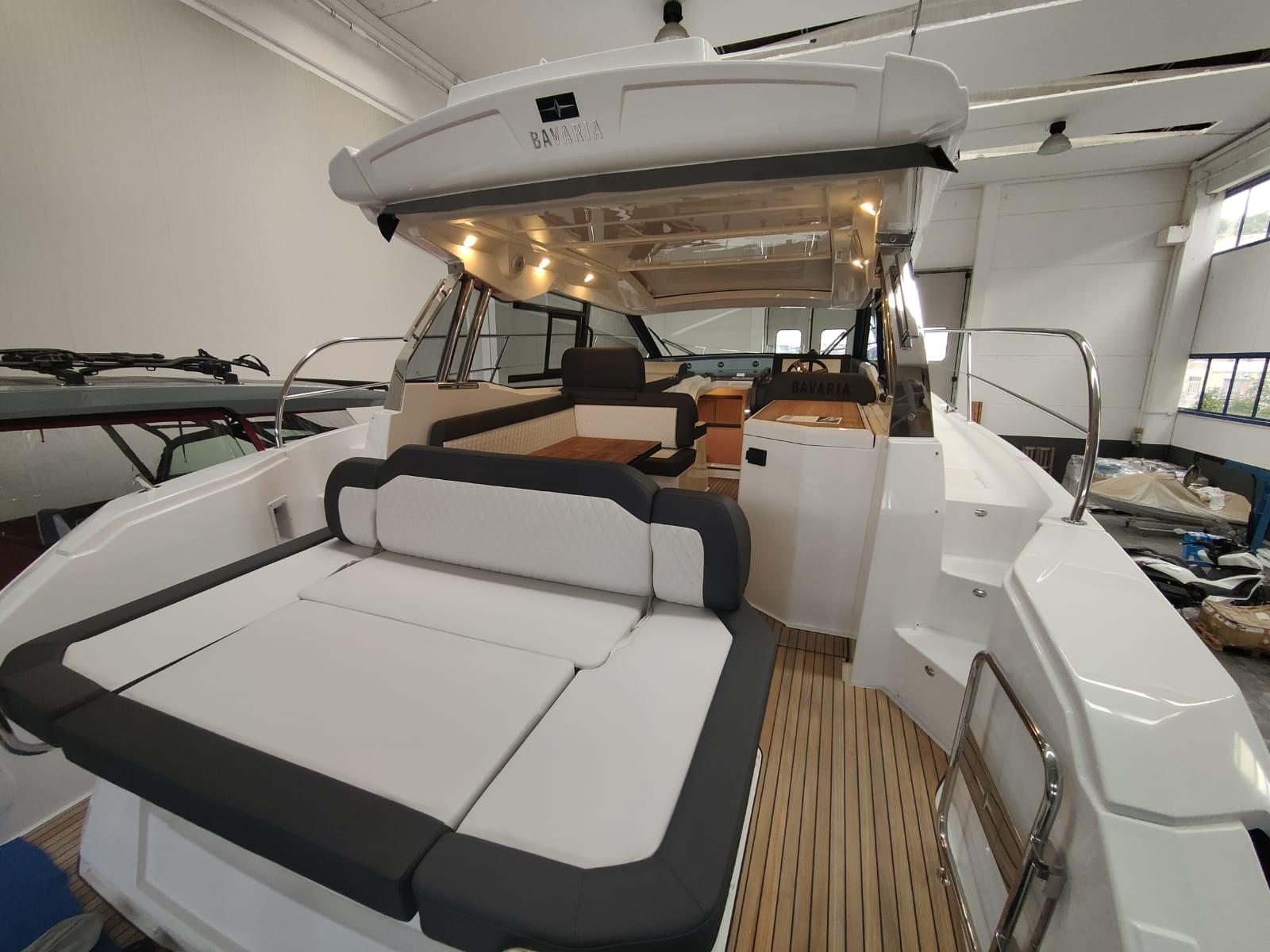 bavaria yachts Sr 38 hard top in pronta consegna