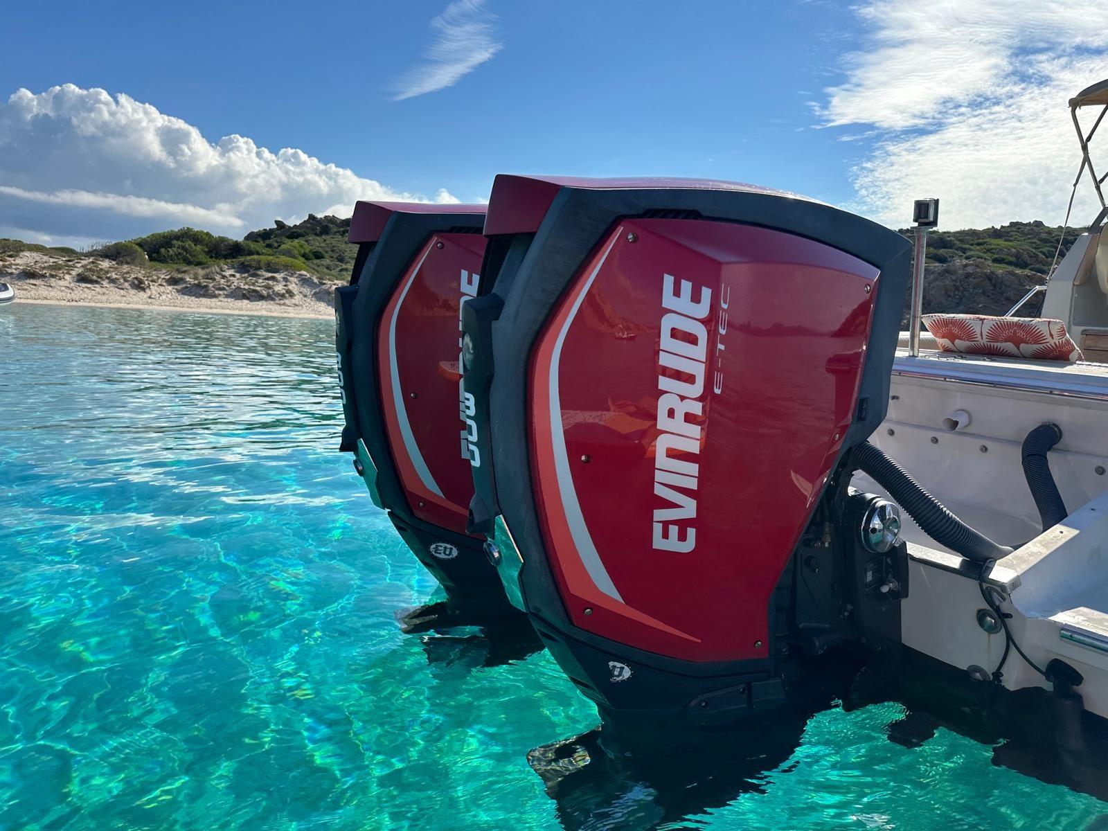 boston whaler 25 revenge