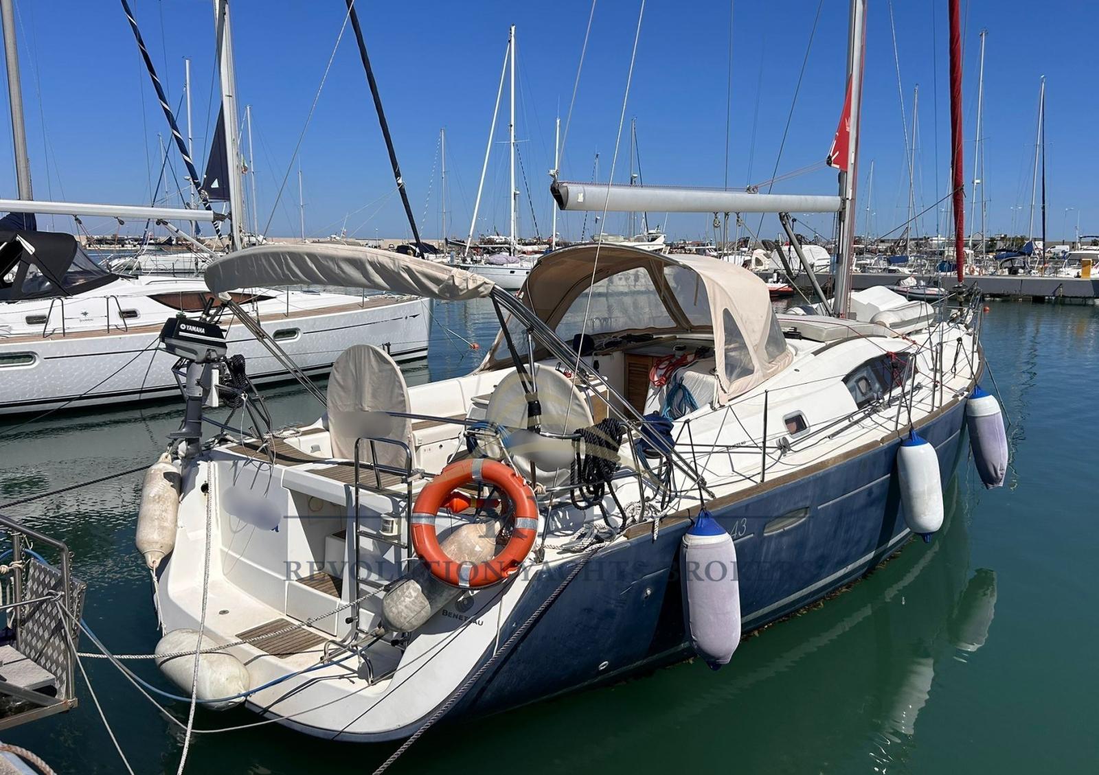 beneteau Oceanis 43