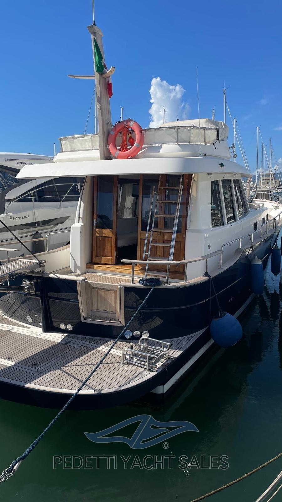 sasga yachts Minorchina 42 fly
