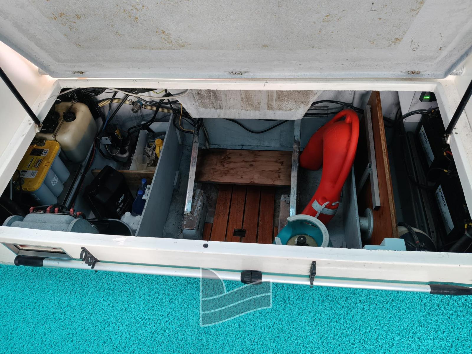 rio yachts 750 cabin