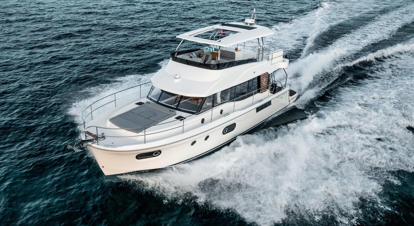 beneteau Swift trawler 48 charter