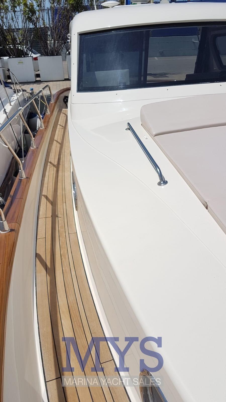 di donna Serapo 42 cabin ht