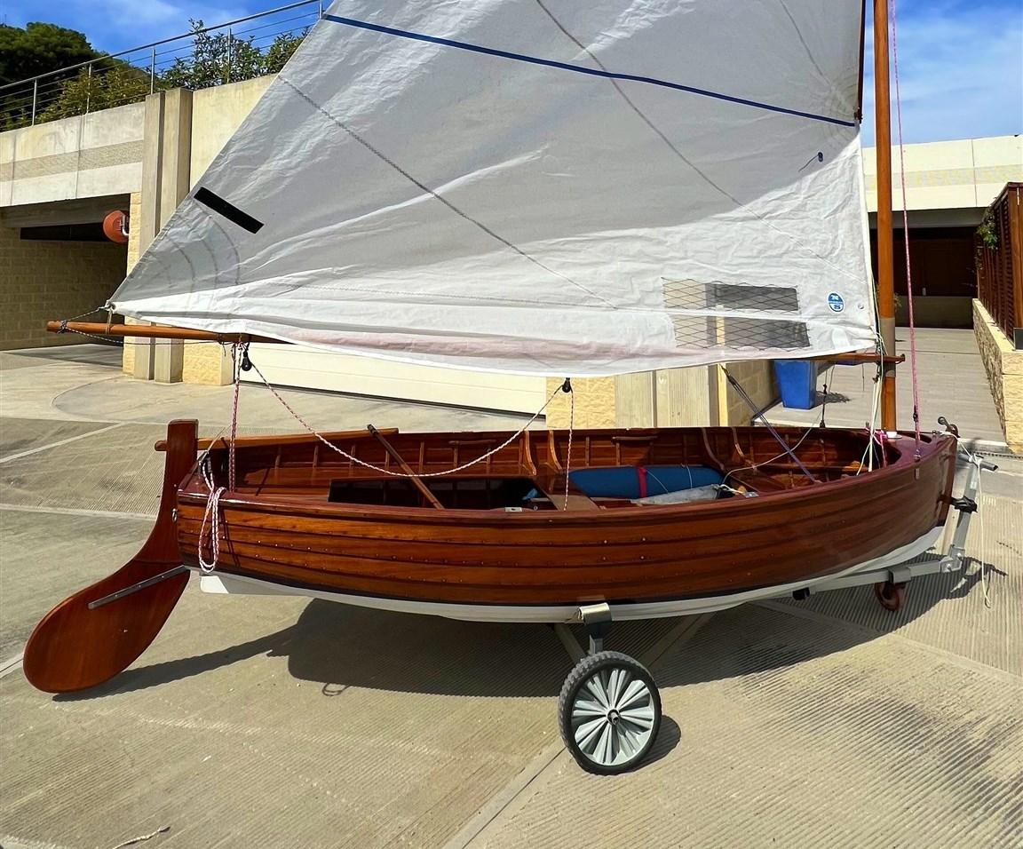 montisola Dinghy