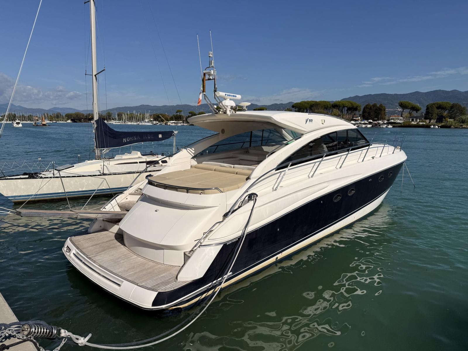 princess yachts V53
