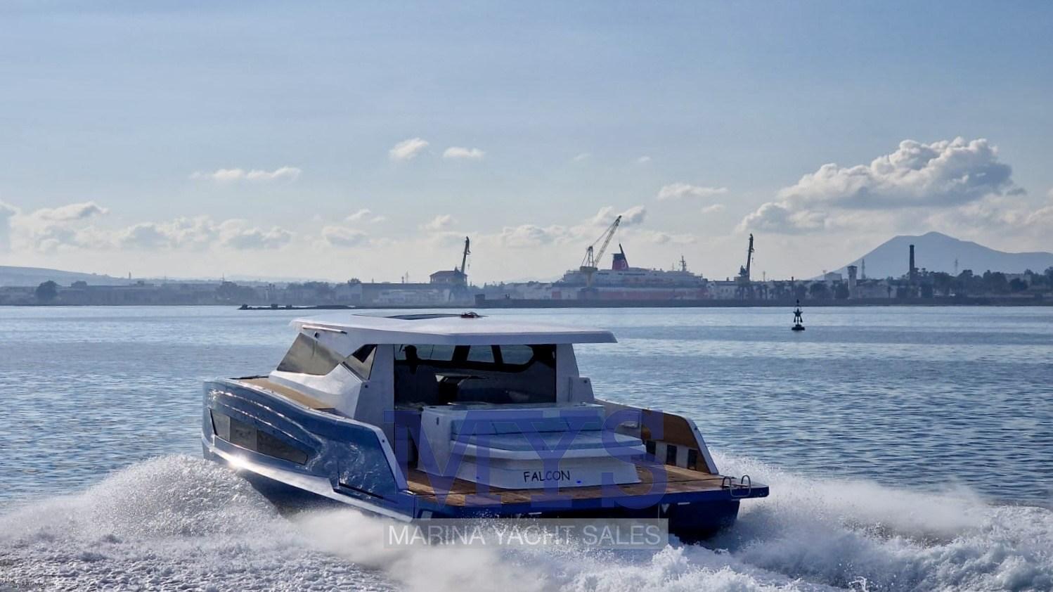 aventura 38 sc