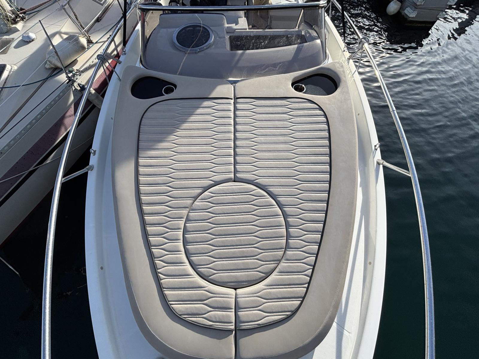 cranchi E30 endurance