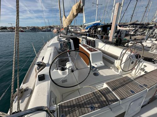 Dufour 412