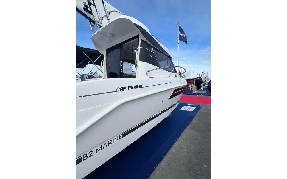 b2 marine Cap ferret 228