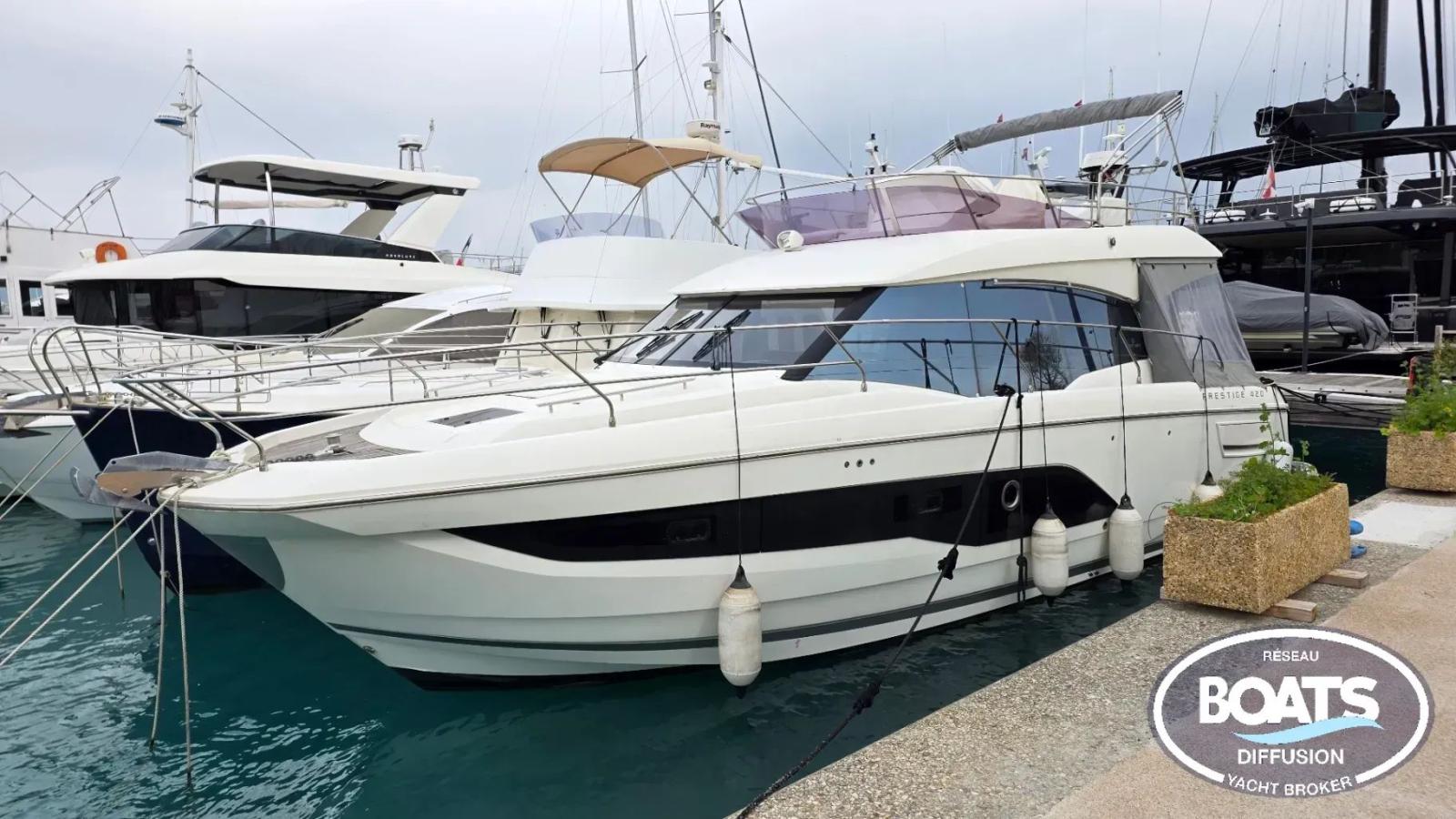 jeanneau Prestige 420 fly