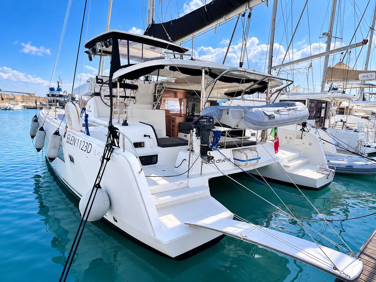 lagoon 42