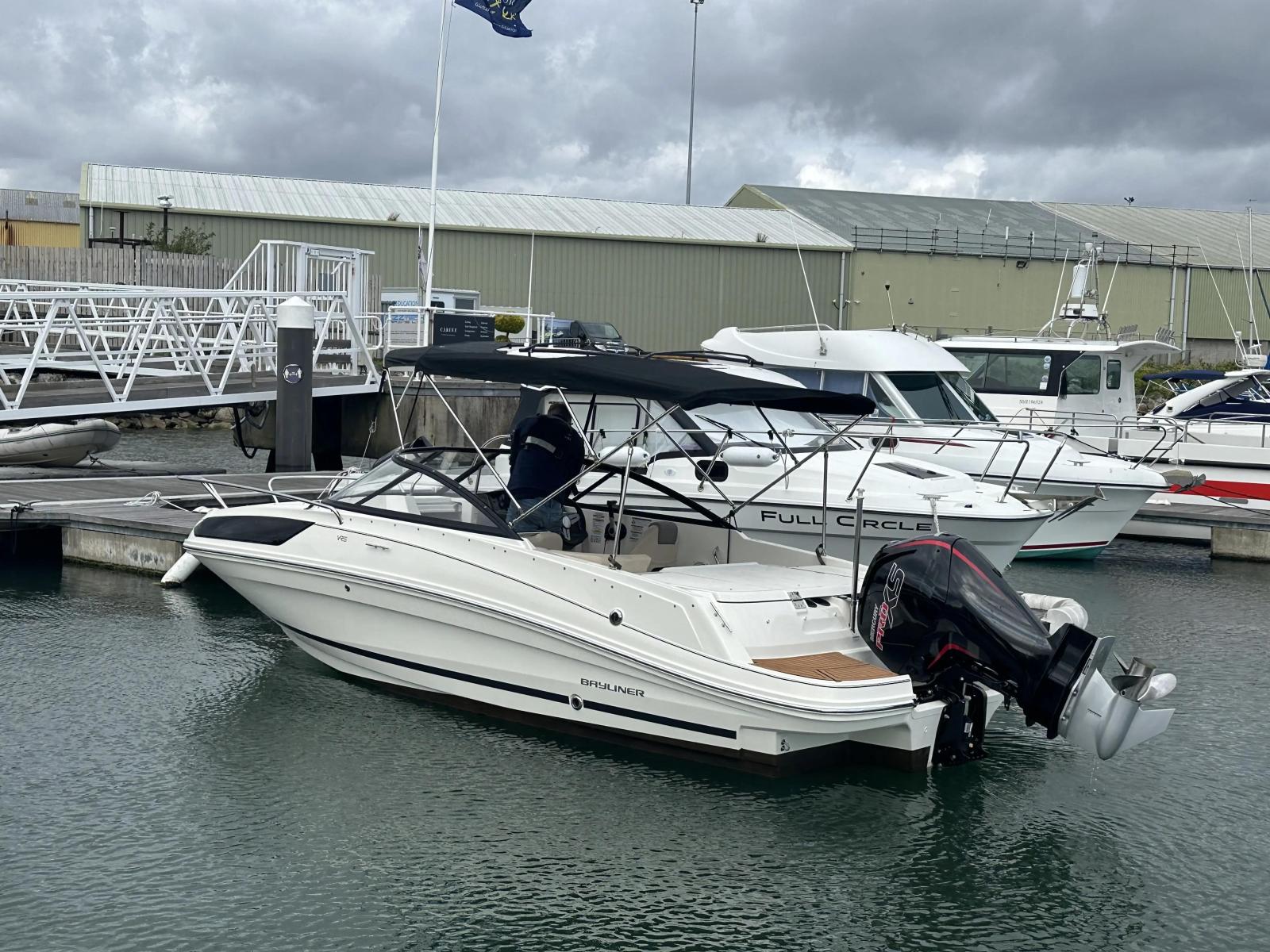 bayliner Vr5