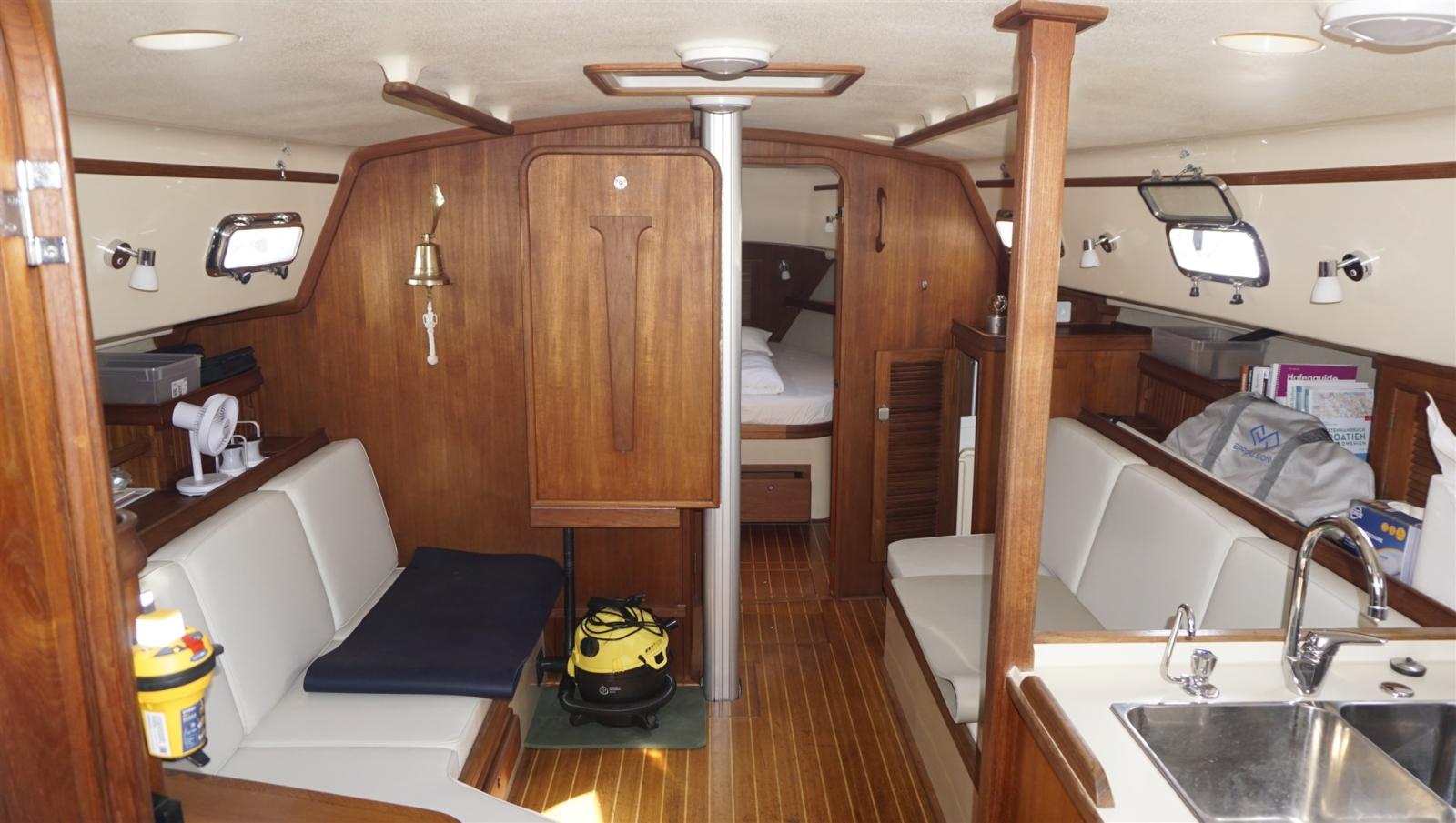 island packet Island packet 380