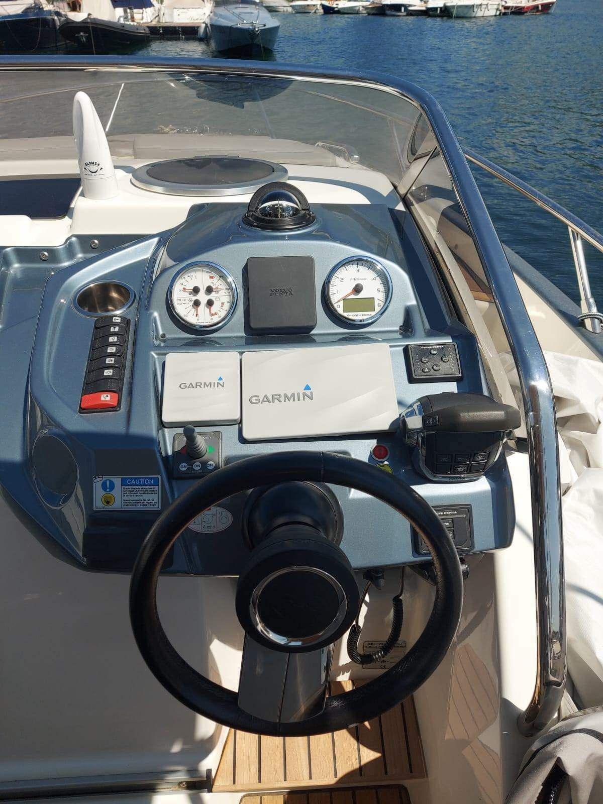 cranchi Endurance 30