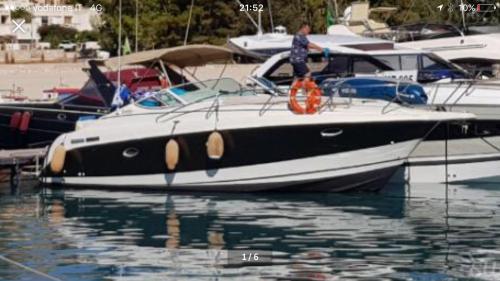 Silverton 310 express.