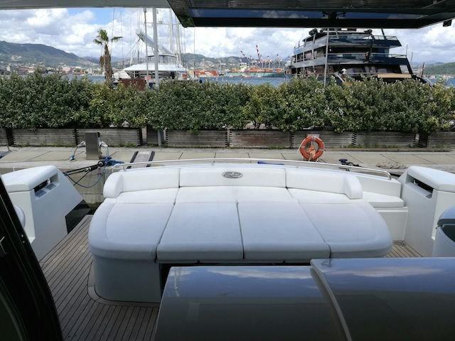 pershing 62