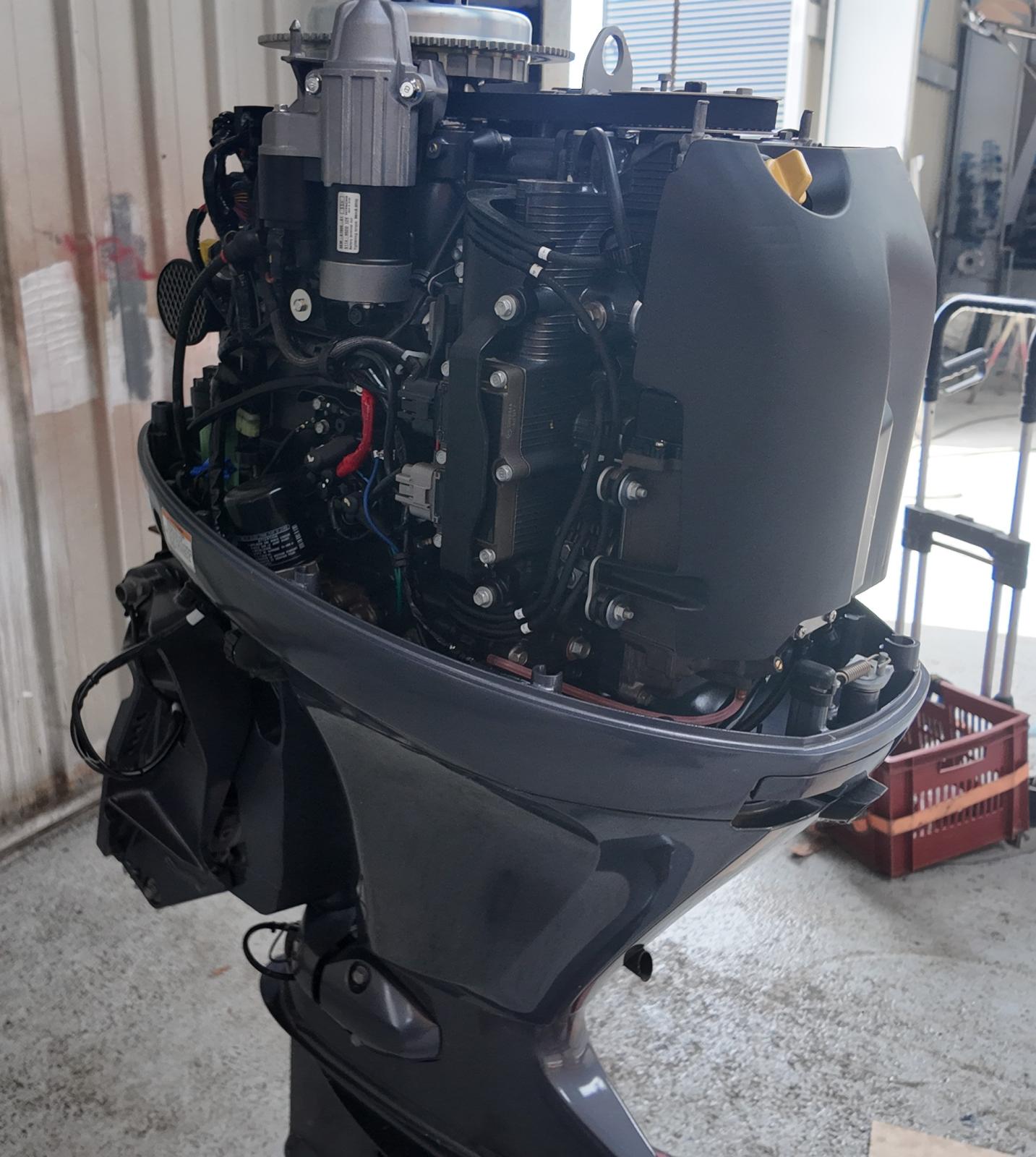 yamaha F100lb
