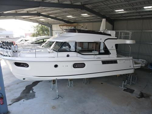 Beneteau swift trawler 41 fly