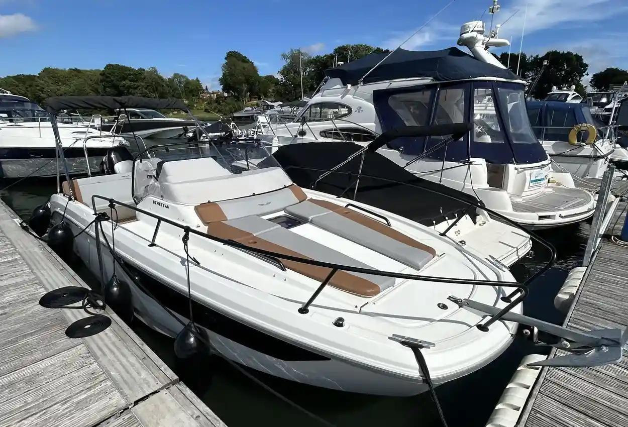 beneteau Flyer 8 sundeck