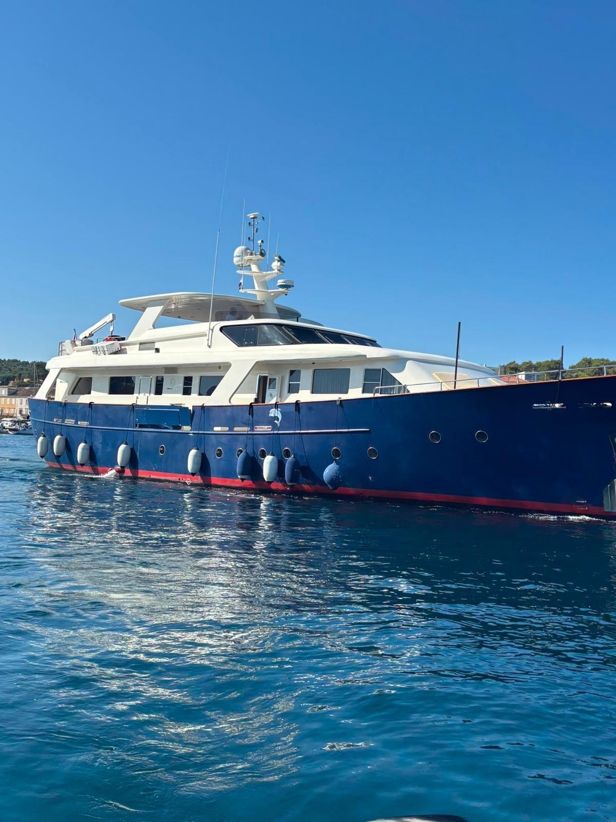 benetti sail division 105