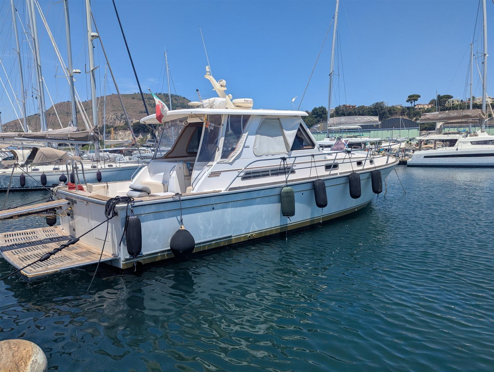 sabre yachts 42' hard top express