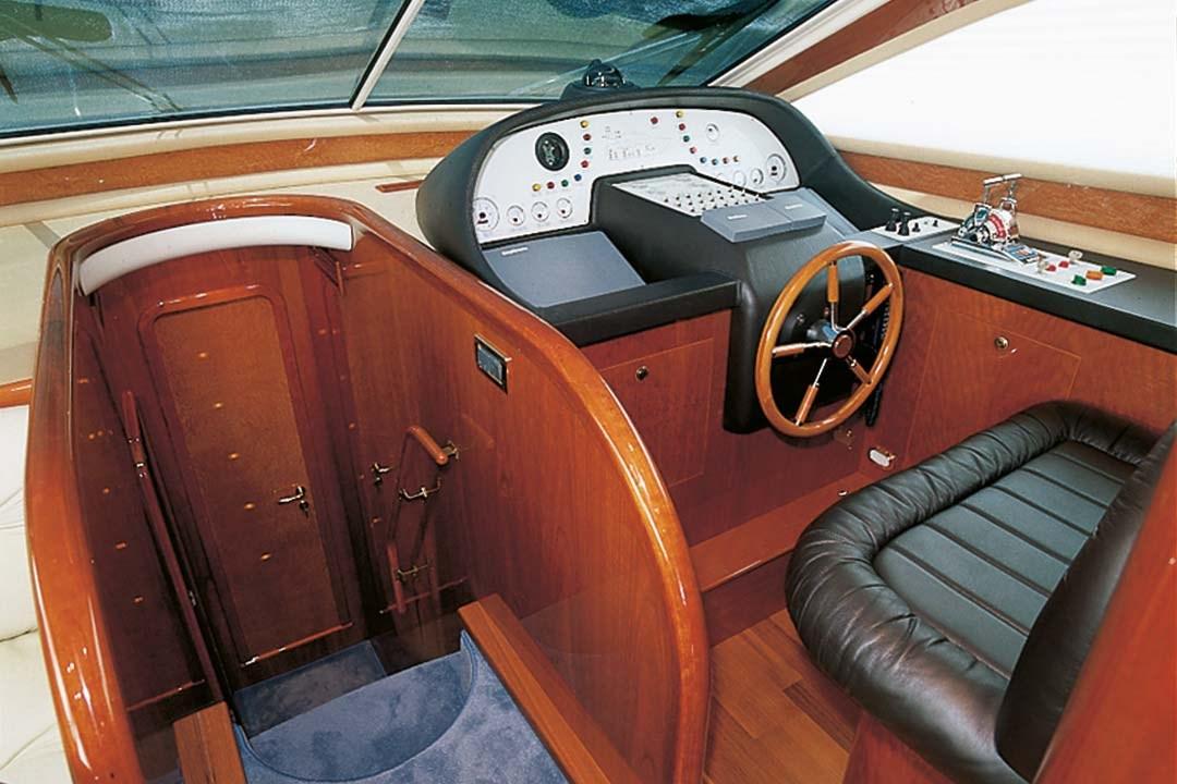 vz Vz 18 motor yacht