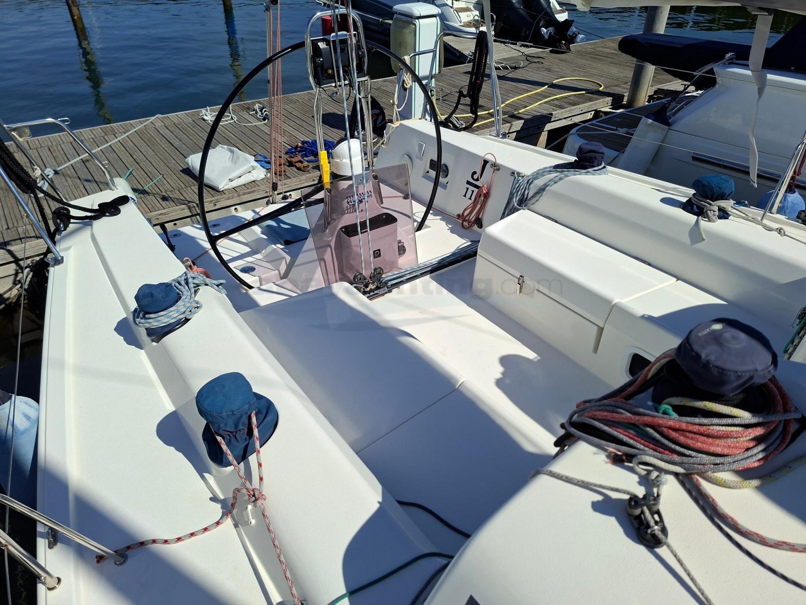 jboats J-112 e