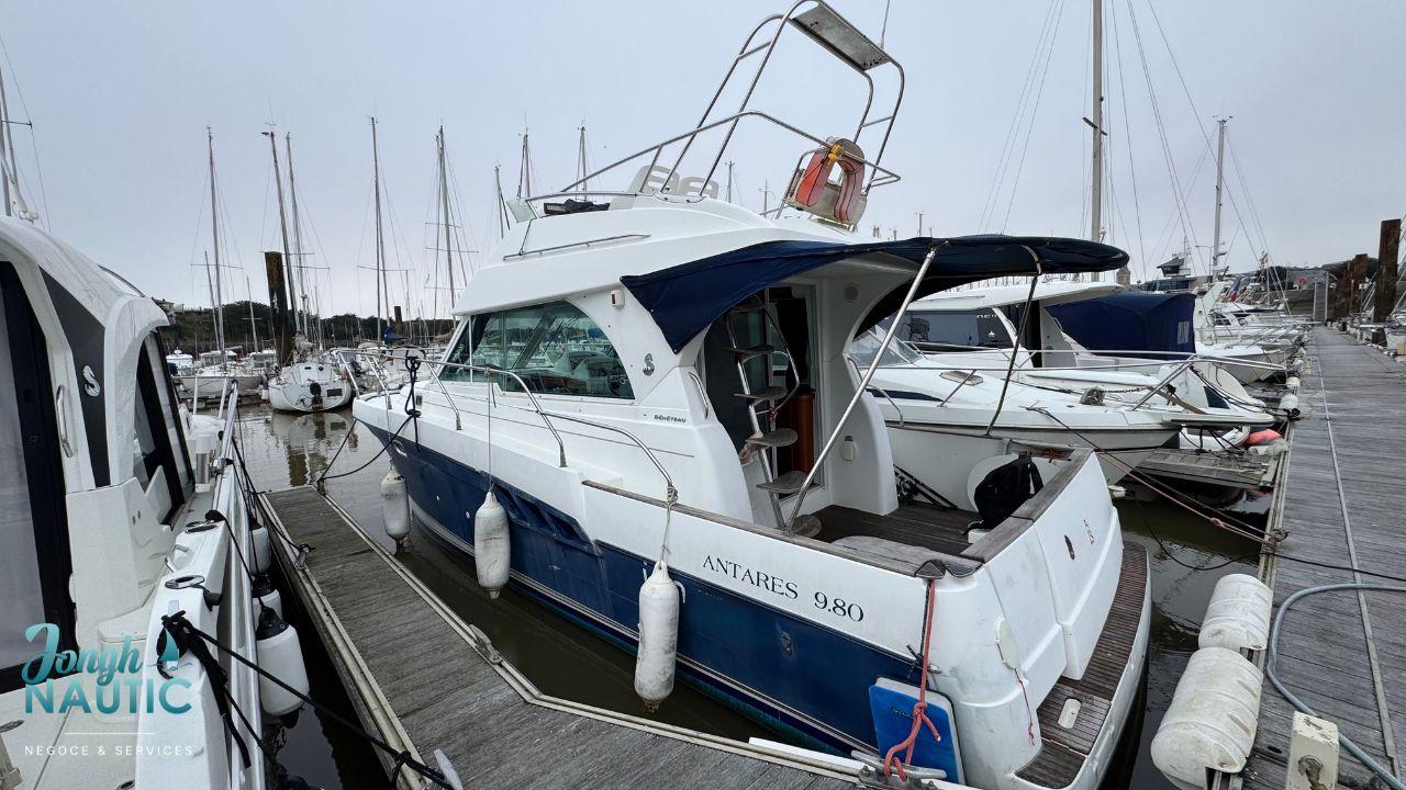 beneteau Antares 9.80