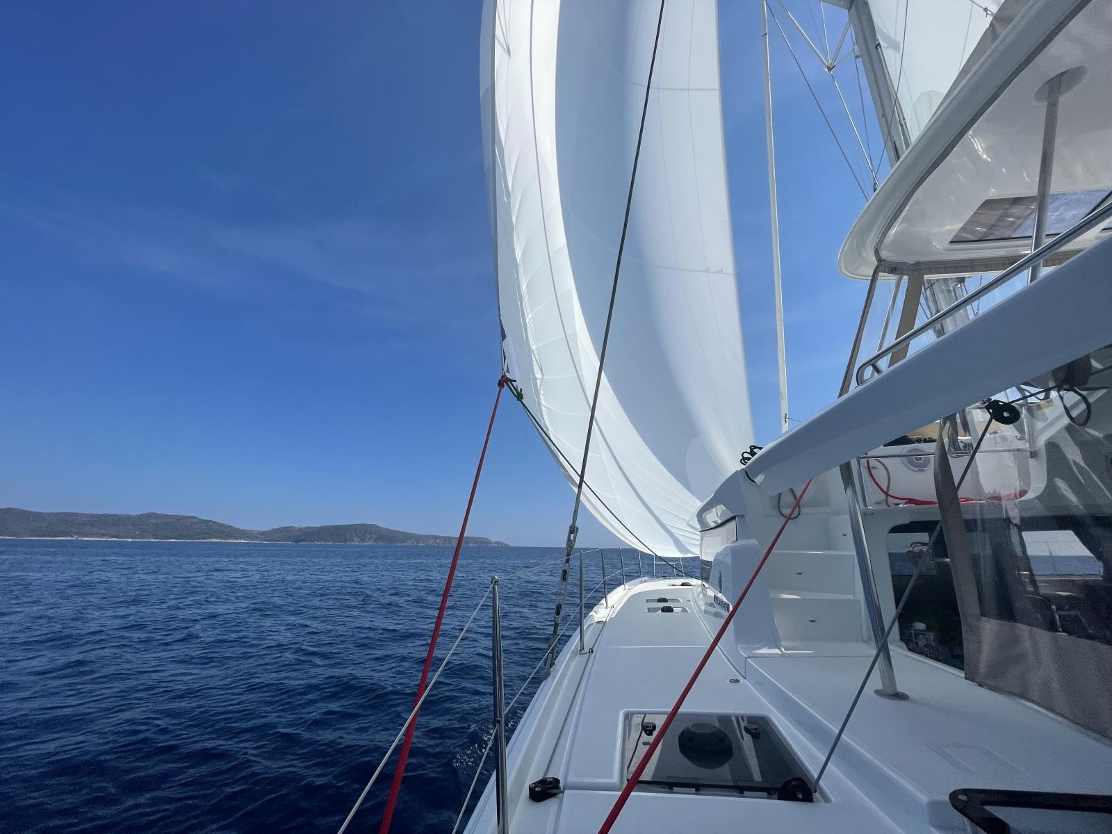 lagoon 46