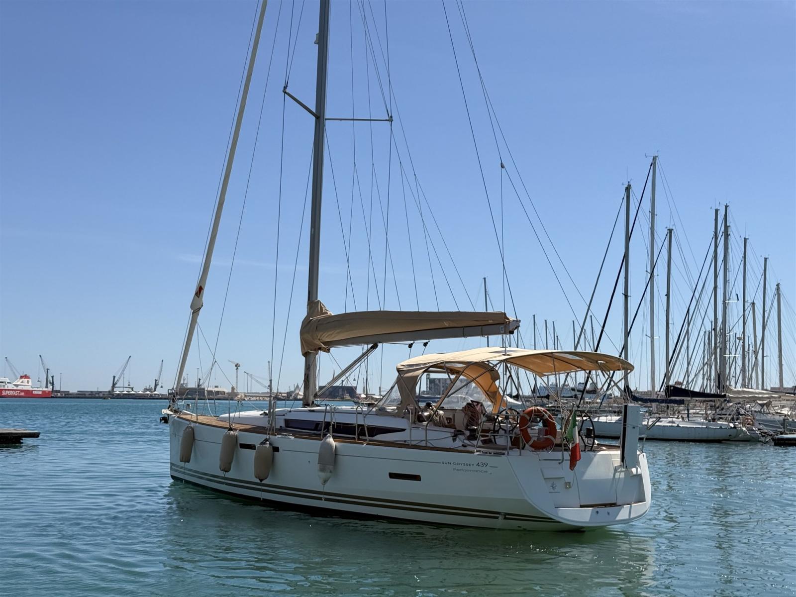 jeanneau Sun odyssey 439